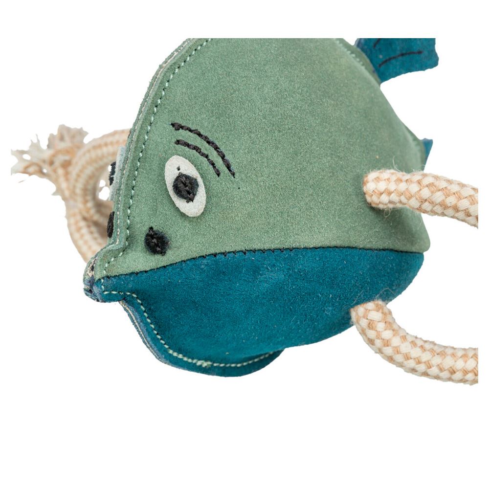 PEIXE EM PELE GENUINA E CORDA